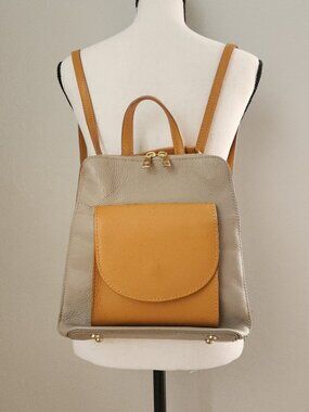 Minimalist Equestrian Style Leather DIVINA FIRENZE Backpack/Crossbody Purse